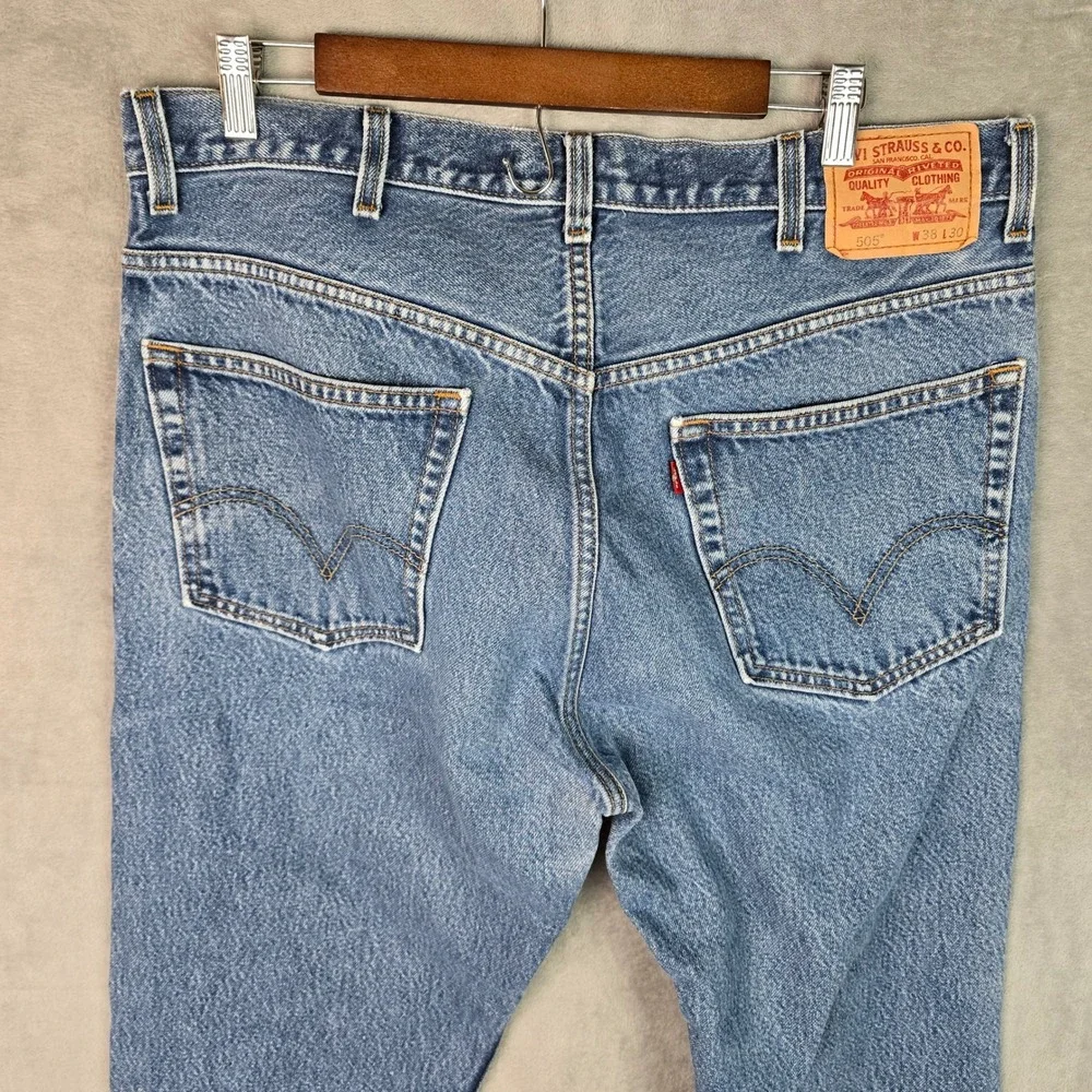 Levis‎ 505 Regular Fit Jeans Mens 38x30 Medium Wash Blue Straight Leg 00505-0216